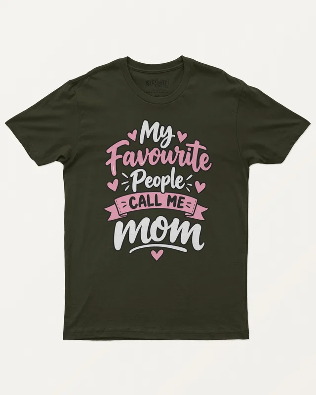 My Favourite People Call Me Mom Regular T-Shirt in Olive Green — front