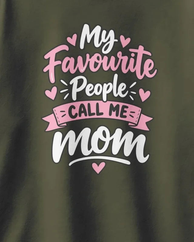 My Favourite People Call Me Mom Oversized T-Shirt in Olive Green — design detail